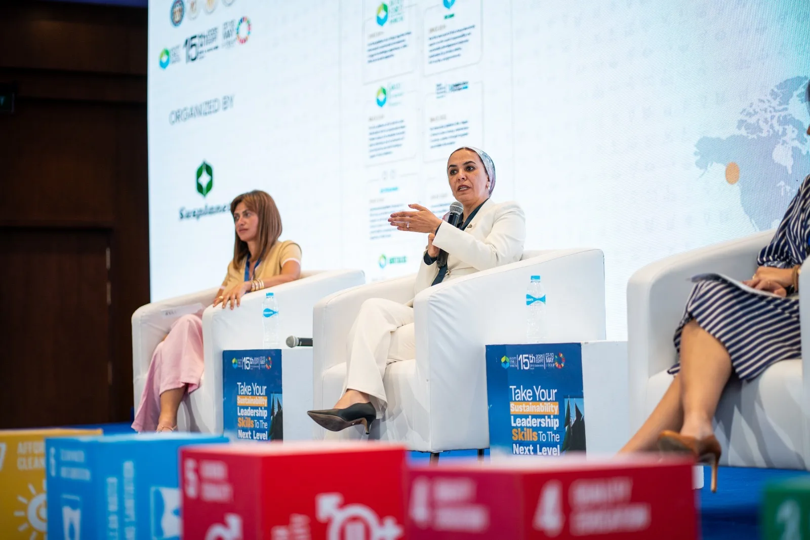 مؤسسة ماونتن فيو للتنمية تعزز دورها المجتمعي بمشاركتها في الملتقى السنوي للمسؤولية المجتمعية والتنمية المستدامة مؤسسة ماونتن فيو للتنمية تعزز دورها المجتمعي بمشاركتها في الملتقى السنوي للمسؤولية المجتمعية والتنمية المستدامة