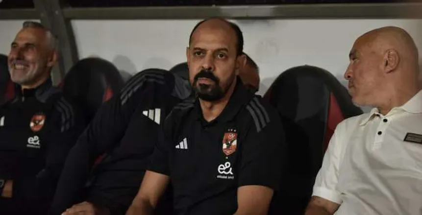 ما الذي جرى بين عماد النحاس ووسام أبو علي بعد استبداله في مباراة سيراميكا؟ ما الذي جرى بين عماد النحاس ووسام أبو علي بعد استبداله في مباراة سيراميكا؟