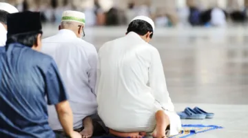 ما حكم إقامة صلاة الجمعة في الزوايا المتقاربة؟.. الإفتاء توضح