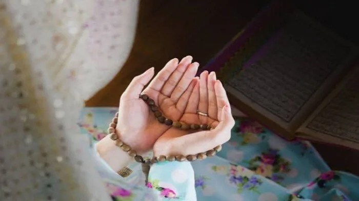 ما هو الحكم الشرعي للدعاء ضد الظالمين في يوم عرفة؟ فتوى من عضو الأزهر. ما هو الحكم الشرعي للدعاء ضد الظالمين في يوم عرفة؟ فتوى من عضو الأزهر.