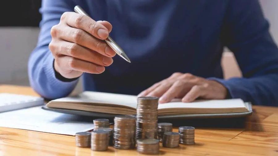 ما هي الميزانية الشخصية؟ ولماذا تعتبر ضرورية؟ وكيف يمكنك البدء في إعدادها خطوة بخطوة؟ ما هي الميزانية الشخصية؟ ولماذا تعتبر ضرورية؟ وكيف يمكنك البدء في إعدادها خطوة بخطوة؟