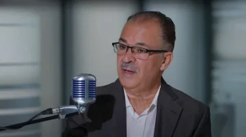 مازن الناطور يوجه رسالة شديدة اللهجة لمن خذله:  وفّرتم عليّ الكثير