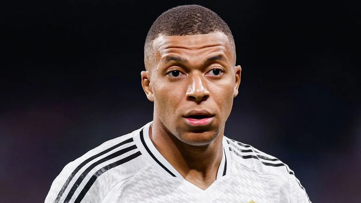 مبابي يقود هجوم ريال مدريد أمام إشبيلية في الليغا مبابي يقود هجوم ريال مدريد أمام إشبيلية في الليغا