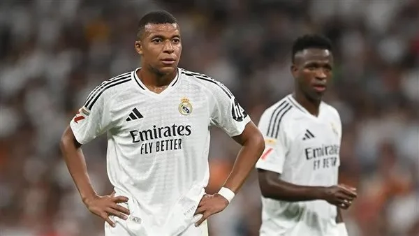 مبابي يحصل على جائزة أفضل لاعب في ريال مدريد لموسم 2024-2025 مبابي يحصل على جائزة أفضل لاعب في ريال مدريد لموسم 2024-2025