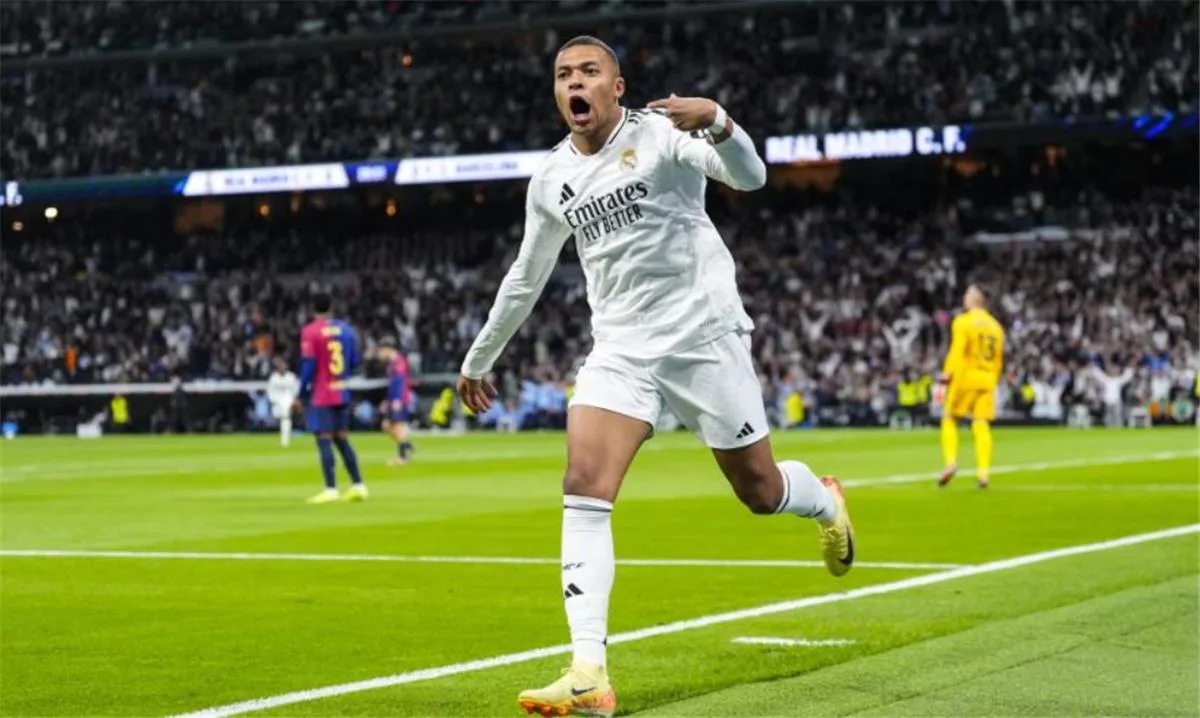 مبابي يعبر عن رأيه في خسارة ريال مدريد أمام برشلونة بالكلاسيكو. مبابي يعبر عن رأيه في خسارة ريال مدريد أمام برشلونة بالكلاسيكو.