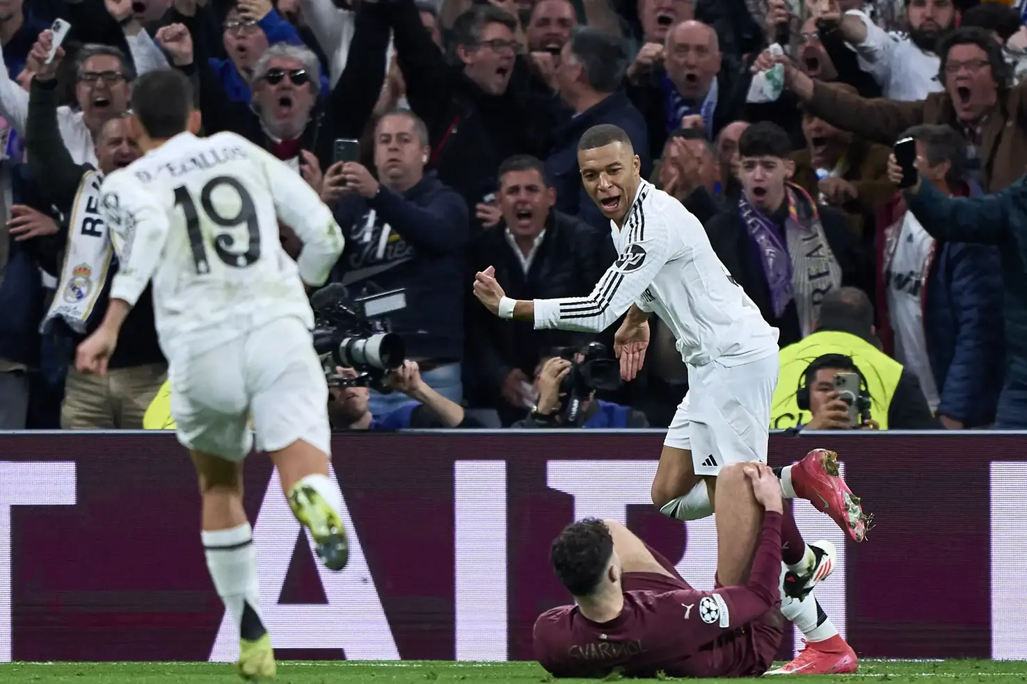 مباراة ريال مدريد اليوم ضد سيلتا فيجو.. الموعد والقناة الناقلة مباراة ريال مدريد اليوم ضد سيلتا فيجو.. الموعد والقناة الناقلة