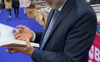«متغطرس صدامي عنيف».. ترامب في عيادة خبراء الطب النفسي