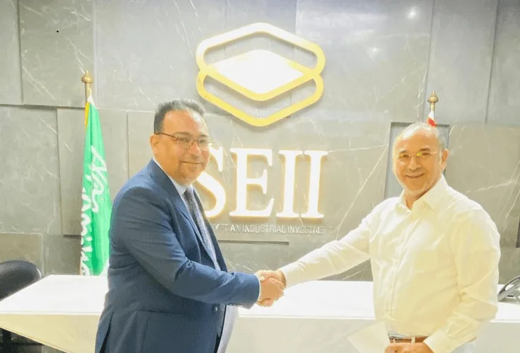 مجتمع الأعمال يوقع اتفاقية مع السعودية المصرية للاستثمارات لاستكشاف الفرص في القطاع الصناعي مجتمع الأعمال يوقع اتفاقية مع السعودية المصرية للاستثمارات لاستكشاف الفرص في القطاع الصناعي