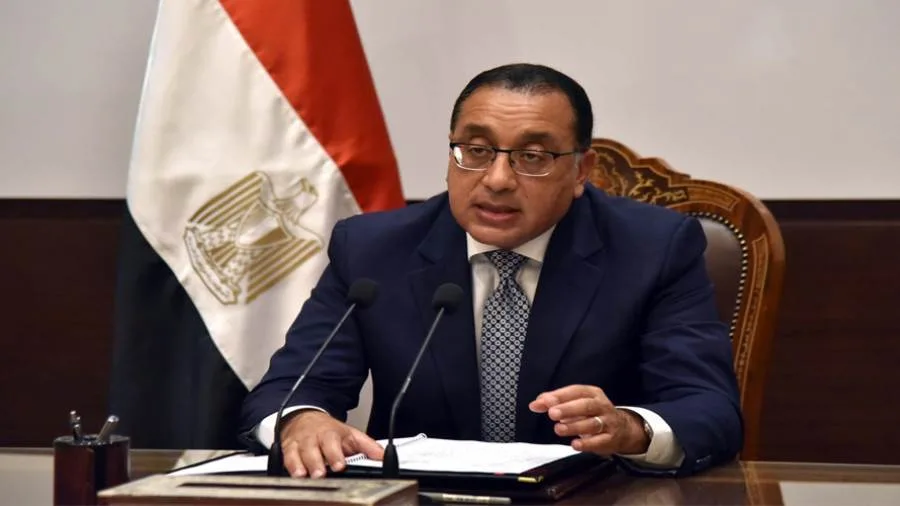 مجلس الوزراء يعقد اجتماعه الأسبوعي لبحث عدد من الموضوعات المهمة مجلس الوزراء يعقد اجتماعه الأسبوعي لبحث عدد من الموضوعات المهمة