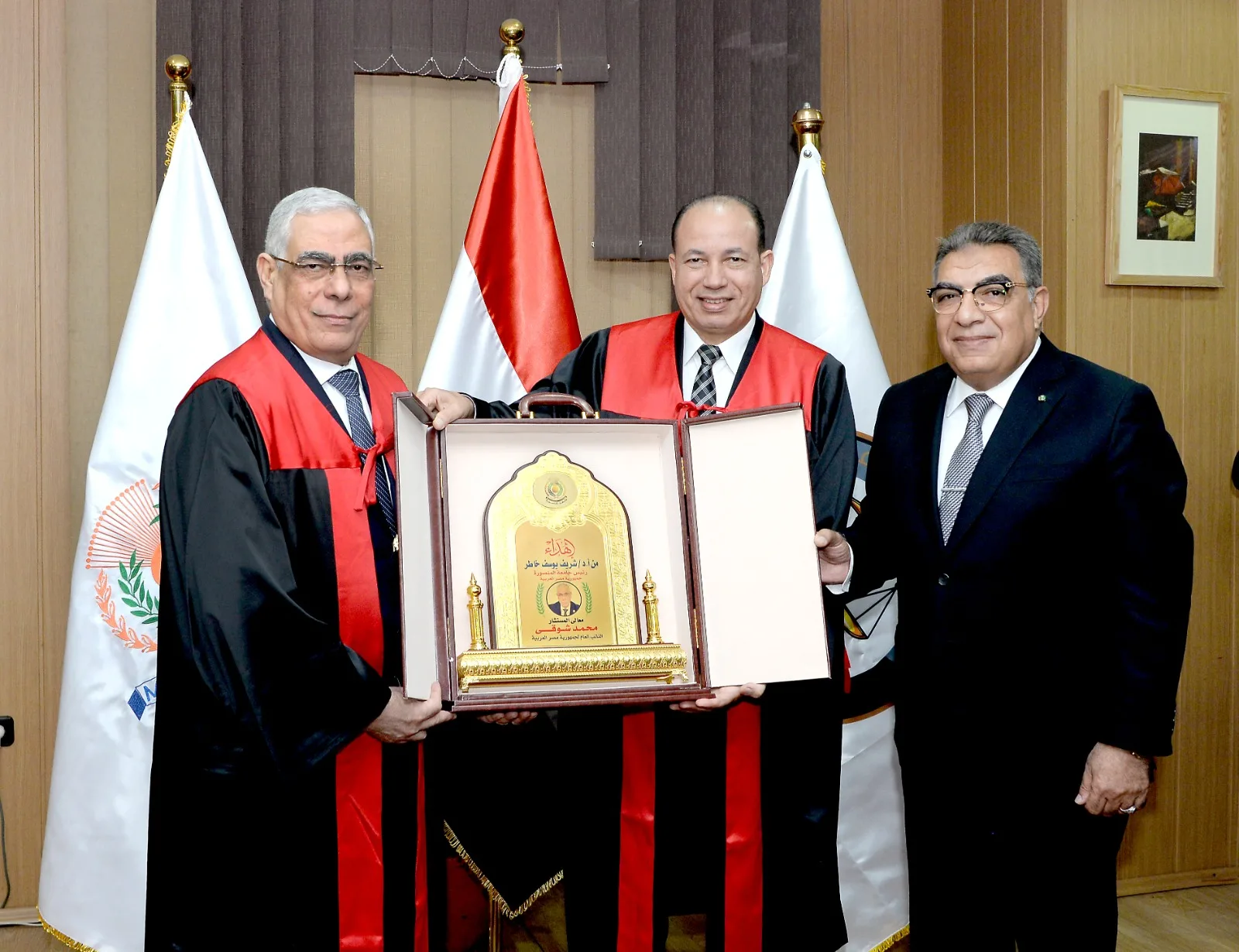 مجلس جامعة المنصورة يمنح النائب العام المصري الدكتوراه الفخرية مجلس جامعة المنصورة يمنح النائب العام المصري الدكتوراه الفخرية