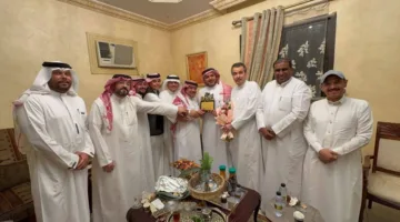مجموعة لمسة وفاء تتفقد حالة الزميل الحداد.