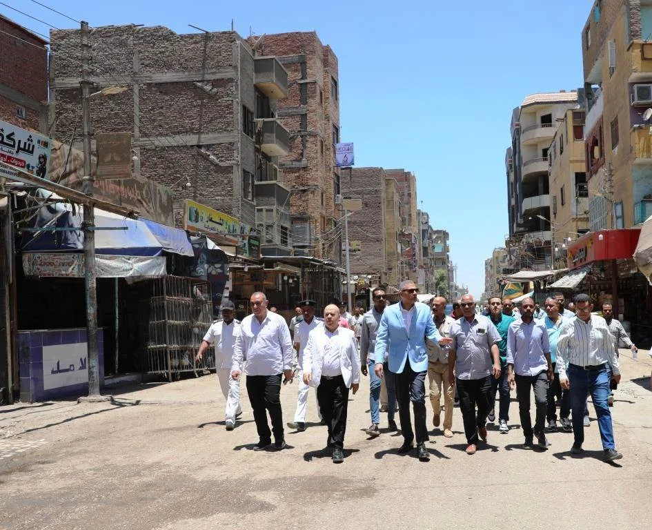 محافظ أسوان: إنشاء سوق حديث في كوم أمبو لتخفيف الازدحام في المدينة محافظ أسوان: إنشاء سوق حديث في كوم أمبو لتخفيف الازدحام في المدينة