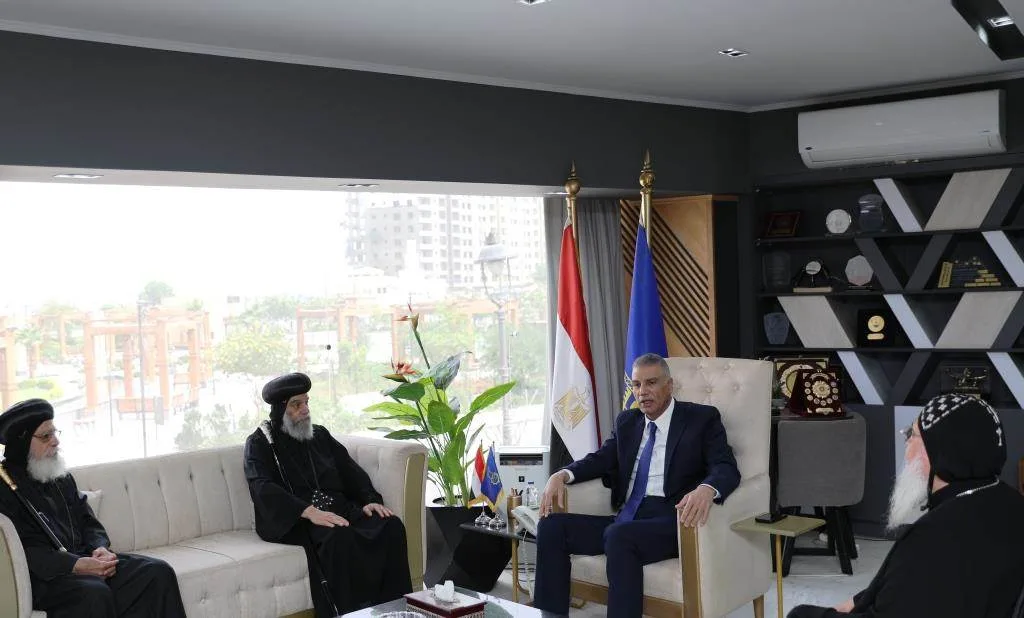 محافظ أسوان ومؤقت رئاسة الجامعة يرحبان بوفد من الكنيسة الأرثوذكسية محافظ أسوان ومؤقت رئاسة الجامعة يرحبان بوفد من الكنيسة الأرثوذكسية