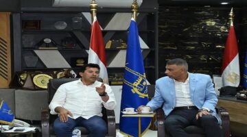 محافظ أسوان يستقبل وزير الشباب لاستكمال تنفيذ المشروعات بقرى"حياة كريمة " 