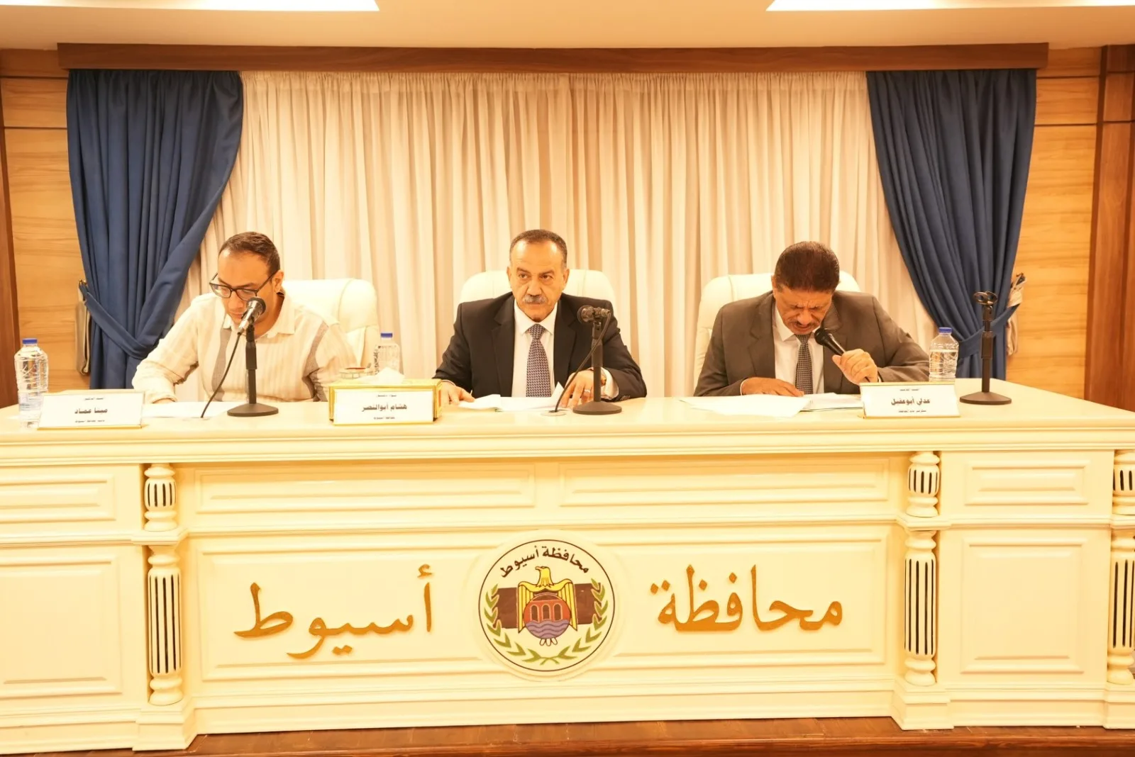 محافظ أسيوط: الإسراع في إنهاء إجراءات تقنين أراضي أملاك الدولة محافظ أسيوط: الإسراع في إنهاء إجراءات تقنين أراضي أملاك الدولة