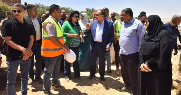 محافظ أسيوط يتفقد مشروع إنشاء مصنع متكامل لمنتجات الرمان بالبداري محافظ أسيوط يتفقد مشروع إنشاء مصنع متكامل لمنتجات الرمان بالبداري