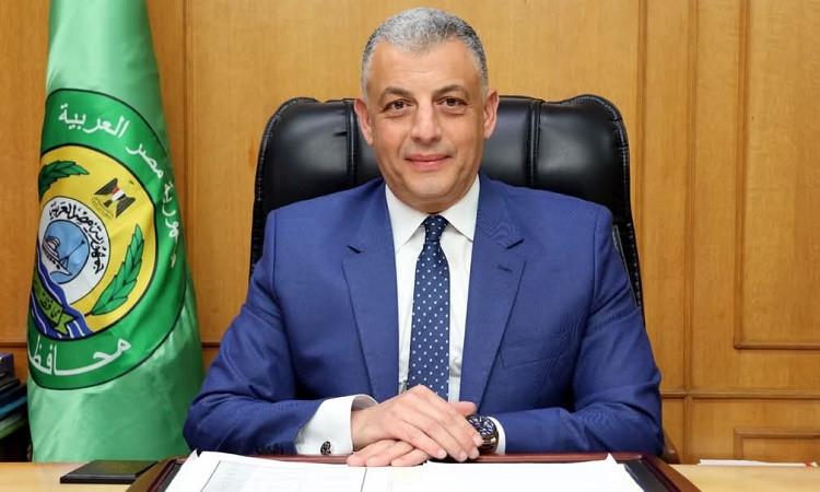 محافظ الإسماعيلية: توريد ١٤ ألفا و٨٨٥ طنًا من القمح المحلي حتى الآن محافظ الإسماعيلية: توريد ١٤ ألفا و٨٨٥ طنًا من القمح المحلي حتى الآن