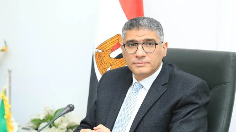 محافظ الجيزة: إزالة 21 حالة بناء غير قانوني على أراضي الدولة محافظ الجيزة: إزالة 21 حالة بناء غير قانوني على أراضي الدولة