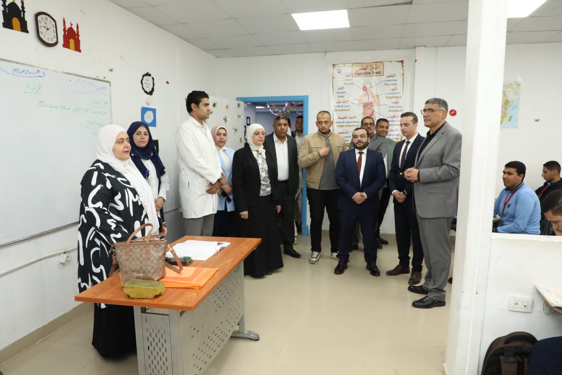 محافظ الجيزة يتفقد فرع التأمين الصحي بمدينة السادس من أكتوبر محافظ الجيزة يتفقد فرع التأمين الصحي بمدينة السادس من أكتوبر