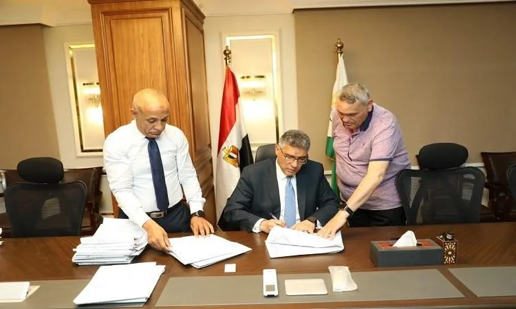 محافظ الجيزة يعتمد المخططات التفصيلية لأربعة أحياء بمدينة الجيزة محافظ الجيزة يعتمد المخططات التفصيلية لأربعة أحياء بمدينة الجيزة