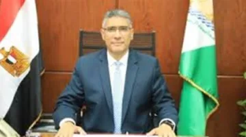محافظ الجيزة يقرر إنهاء تكليف سكرتير عام أبو النمرس ومدير الأملاك لعدم تنفيذ قرارات الإزالة | حصري