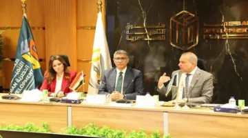 محافظ الجيزة يلتقي برئيس صندوق التنمية الحضرية لتعزيز التعاون المشترك
