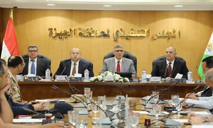 محافظ الجيزة يُصدر توجيهات بتلقيح شوادر وأسواق الماشية تحضيرًا لعيد الأضحى محافظ الجيزة يُصدر توجيهات بتلقيح شوادر وأسواق الماشية تحضيرًا لعيد الأضحى