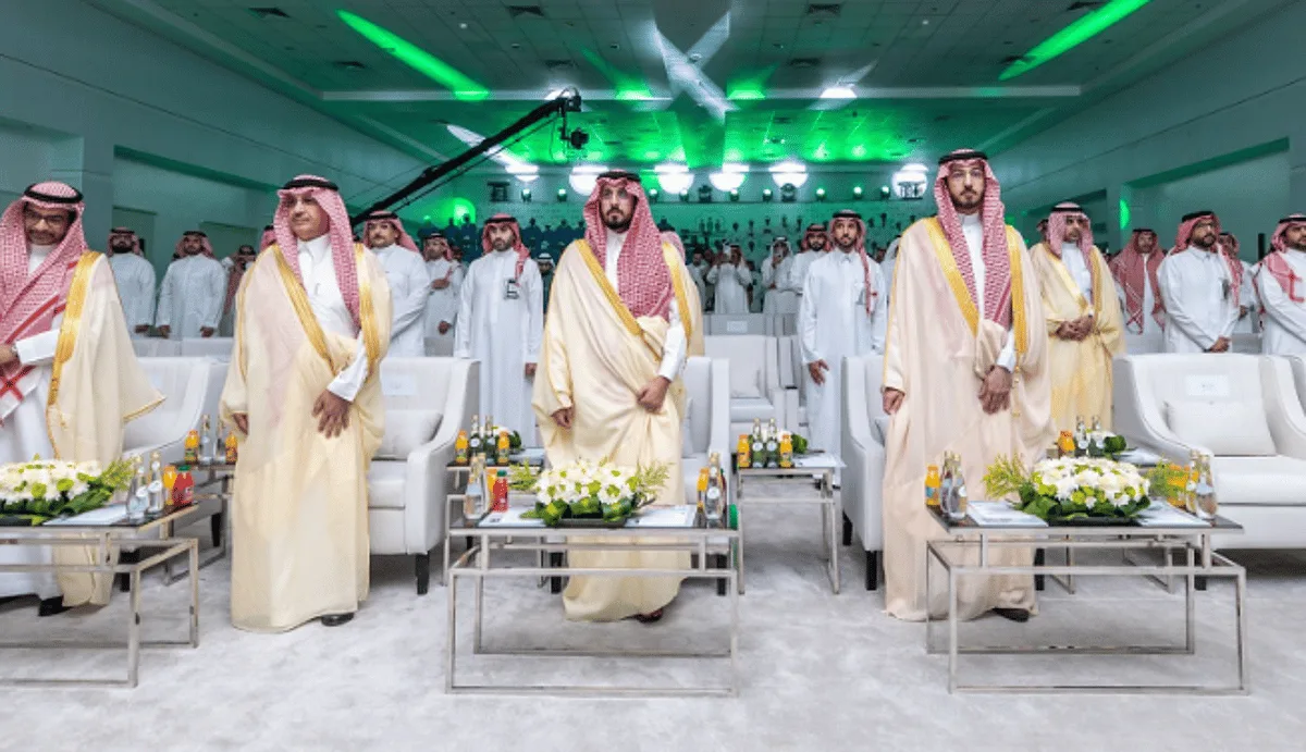 محافظ الخرج ووزير التعليم يشرفان على احتفال تخرج دفعة جديدة من طلاب معهد الصناعات الغذائية