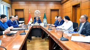 محافظ الدقهلية يبحث منح حق الانتفاع لـعدد 13 قطعة أرض كفرص استثمارية بجمصة