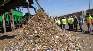 محافظ الدقهلية يتففد مصنع تدوير المخلفات بسندوب بعد الشكاوى من روائح كريهة