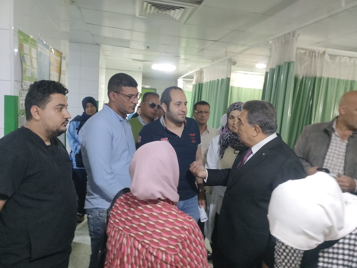 محافظ الدقهلية يتفقد مستشفى المنصورة التخصصي ويوجه بتكثيف أوجه الرعاية والعناية الطبية للمرضى محافظ الدقهلية يتفقد مستشفى المنصورة التخصصي ويوجه بتكثيف أوجه الرعاية والعناية الطبية للمرضى