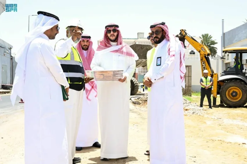 محافظ الطائف يراقب تقدم مشروع تطوير شارعي شهار والستين محافظ الطائف يراقب تقدم مشروع تطوير شارعي شهار والستين