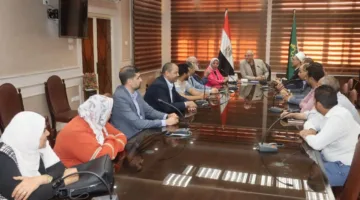 محافظ القليوبية يلتقي المشرفين الفائزين في بعثة حجاج الجمعيات الأهلية