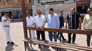 محافظ المنوفية يتفقد أعمال رصف وتطوير طريق 21