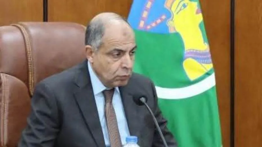 محافظ المنيا يتابع تنفيذ الموجة 26 لإزالة التعديات على الأراضي الزراعية وأملاك الدولة والمباني المخالفة محافظ المنيا يتابع تنفيذ الموجة 26 لإزالة التعديات على الأراضي الزراعية وأملاك الدولة والمباني المخالفة