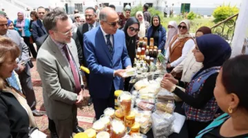 محافظ المنيا يستقبل السفير الكندي.. ويؤكد: جادون في منح الفرص الاستثمارية ودعم كافة القطاعات