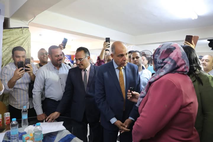 محافظ المنيا يفتتح ملتقى التوظيف لخريجي برنامج “مهنتك مستقبلك” للتدريب المهني محافظ المنيا يفتتح ملتقى التوظيف لخريجي برنامج “مهنتك مستقبلك” للتدريب المهني