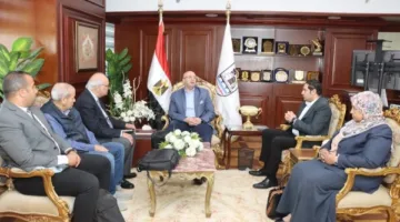 محافظ بني سويف يبحث اعداد دراسة الجدوى للمنطقة المتكاملة للتصنيع الزراعي