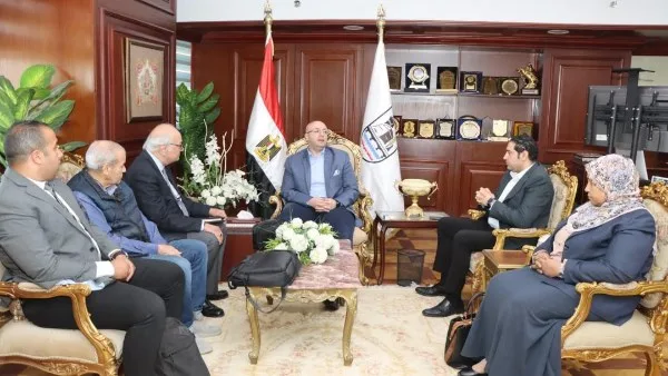 محافظ بني سويف يبحث اعداد دراسة الجدوى للمنطقة المتكاملة للتصنيع الزراعي محافظ بني سويف يبحث اعداد دراسة الجدوى للمنطقة المتكاملة للتصنيع الزراعي