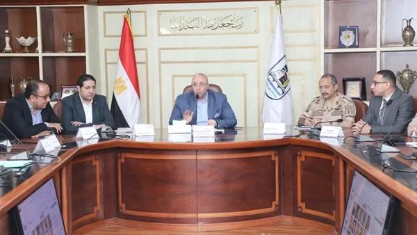 محافظ بني سويف يعقد اجتماعًا لمتابعة مشروعات حياة كريمة بناصر وببا محافظ بني سويف يعقد اجتماعًا لمتابعة مشروعات حياة كريمة بناصر وببا