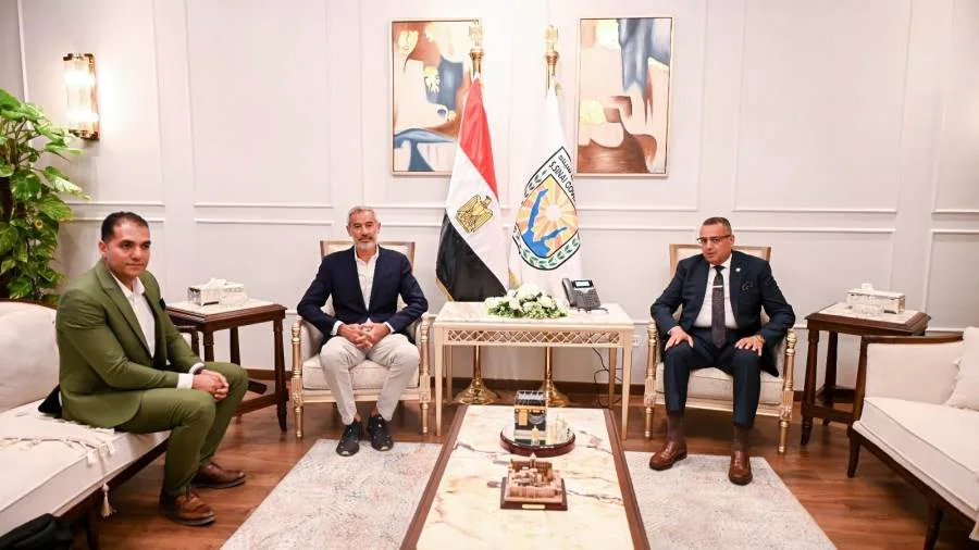 محافظ جنوب سيناء يبحث مع مستثمر إيطالي تعزيز دور شرم الشيخ كمدينة خضراء محافظ جنوب سيناء يبحث مع مستثمر إيطالي تعزيز دور شرم الشيخ كمدينة خضراء