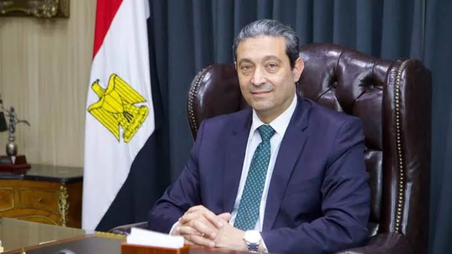 محافظ دمياط يُطلق إشارة البدء لماراثون الدراجات النارية
