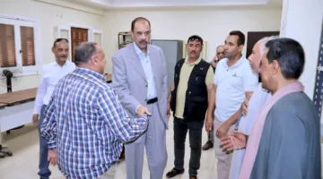 محافظ سوهاج يقوم بزيارة تفقدية مفاجئة في جرجا ويدعو رئيس المدينة لإعادة الانضباط للشوارع خلال شهر.