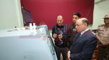 محافظ كفر الشيخ يتفقد المركز التكنولوجي لخدمة المواطنين ببلطيم
