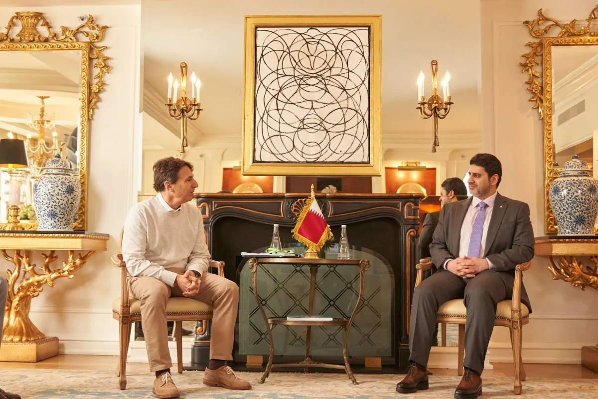 محافظ مصرف قطر المركزي يجتمع مع مسؤولين في عددٍ من الشركات العالمية محافظ مصرف قطر المركزي يجتمع مع مسؤولين في عددٍ من الشركات العالمية