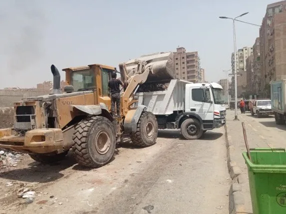 محافظة الجيزة تقوم بشن حملات نظافة واسعة في منطقة المصرف بحي بولاق الدكرور، حيث تم رفع 150 طن من النفايات. محافظة الجيزة تقوم بشن حملات نظافة واسعة في منطقة المصرف بحي بولاق الدكرور، حيث تم رفع 150 طن من النفايات.