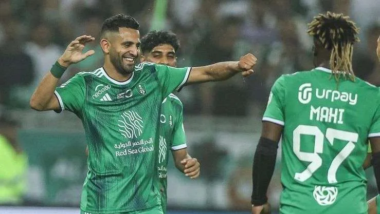 محرز يقرر مصيره في الانتقال إلى الهلال خلال كأس العالم للأندية.