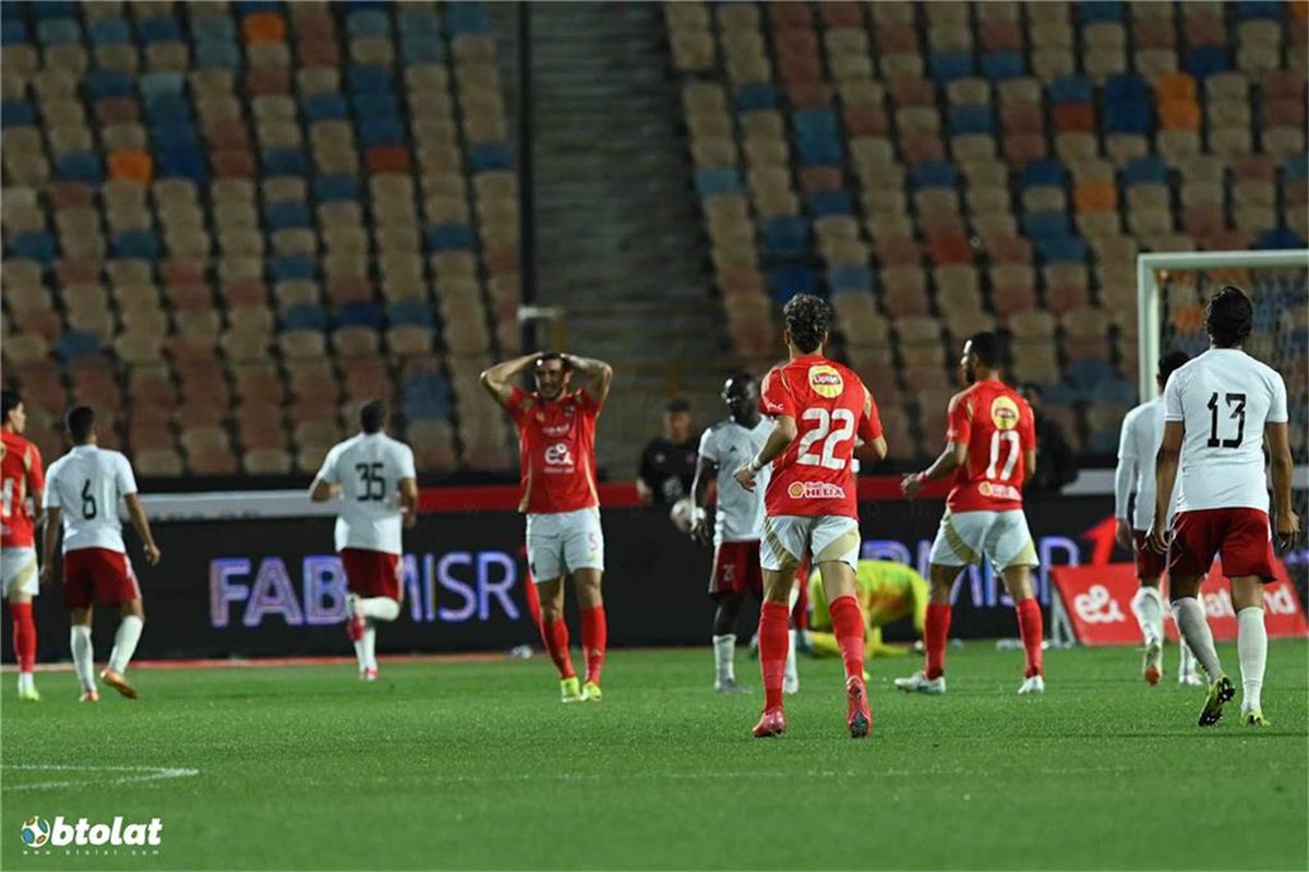 محسن صالح ينتقد لاعب الأهلي: عليه التوقف عن اللعب الجمالي.. ويجب تغيير مركز كوكا محسن صالح ينتقد لاعب الأهلي: عليه التوقف عن اللعب الجمالي.. ويجب تغيير مركز كوكا