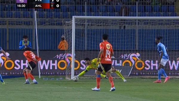 محلل رياضي: الدوري المصري يشتعل بعد تعثر بيراميدز وفوز الأهلي الكبير محلل رياضي: الدوري المصري يشتعل بعد تعثر بيراميدز وفوز الأهلي الكبير