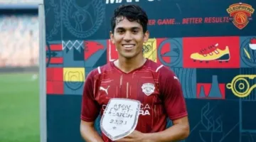 محمد شكري يتنافس مع ظهير الزمالك وتوفيق محمد لتعزيز الجهة اليسرى في الأهلي.